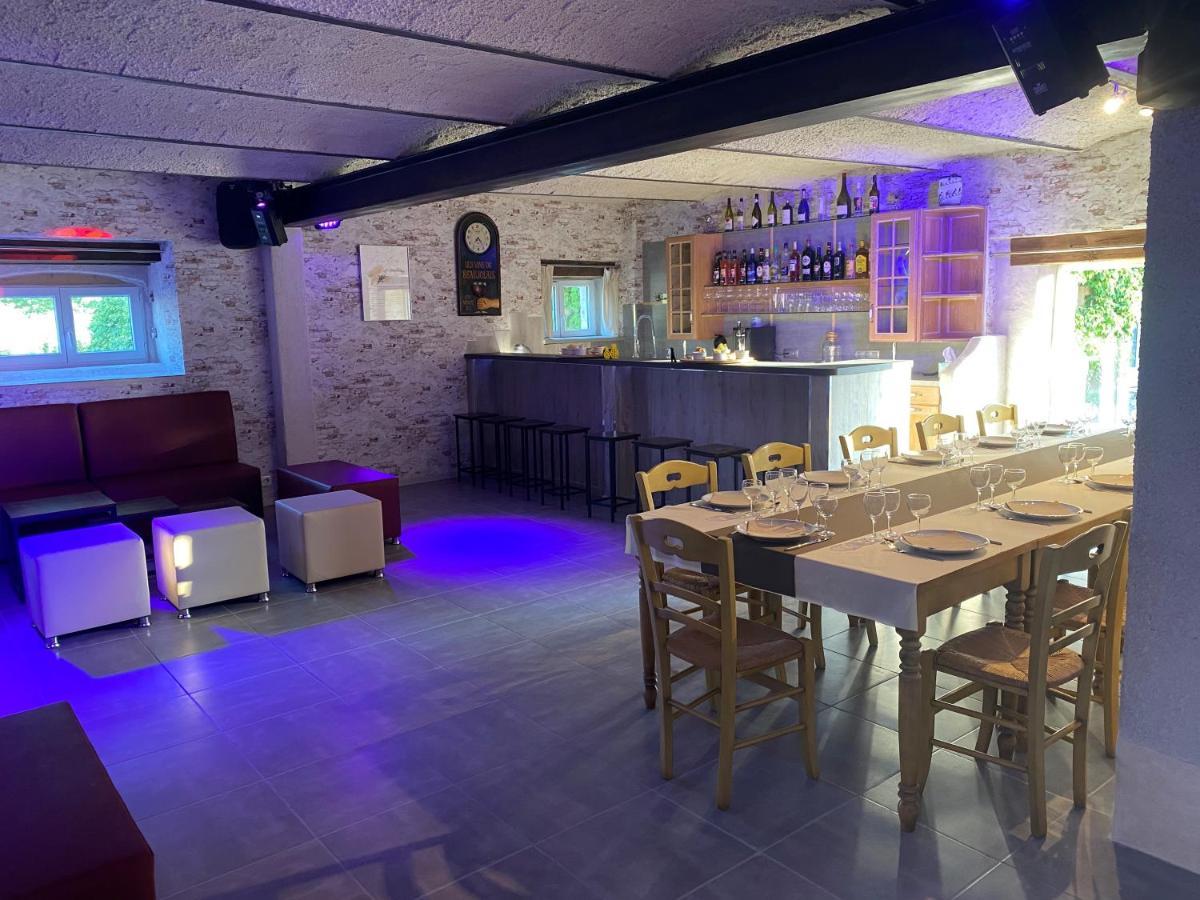L'Anagramme, Chambres, Table D'Hotes Et Gite Pour Adultes, Naturistes Ou Non ! Cindre Екстериор снимка